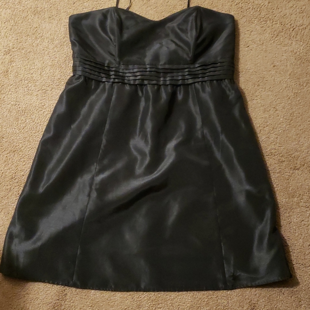 Strapless dress